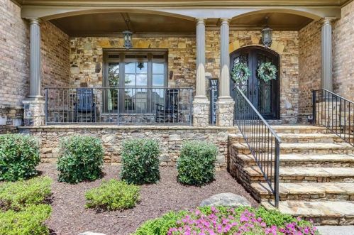 2262 Crimson King Dr, Braselton, GA 30517-4098