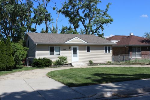 15201 La Crosse Ave, Oak Forest, IL 60452-2329