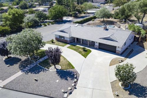 16260 Arena Dr, Ramona, CA 92065-4178