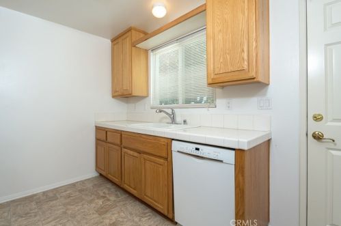 2373 Heather St, Simi Valley CA 93065-2618 exterior