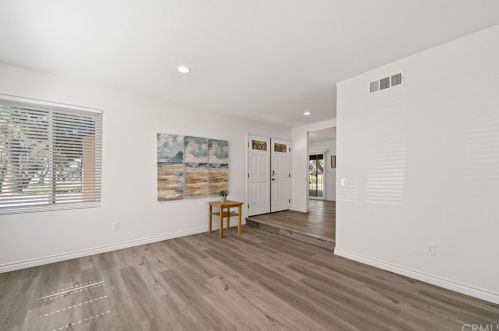 9447 Stirrup St, Riverside CA  92509-4960 exterior