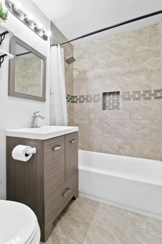 6831 Missouri Ave, Hammond IN  46323-1836 exterior