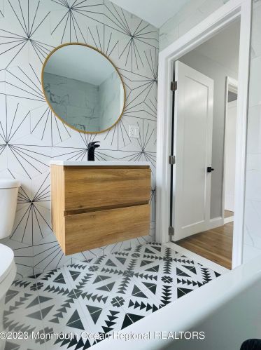 53 River St, Tinton Falls NJ  07701-1334 exterior