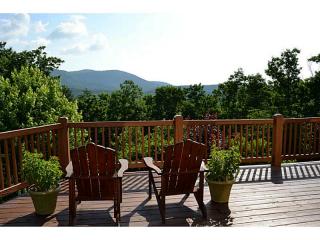 265 Angel Dr, Ellijay, GA 30536-8411