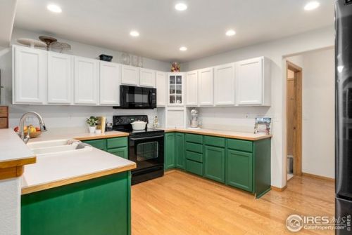 2000 Angelo Dr, Fort Collins CO  80528-6301 exterior