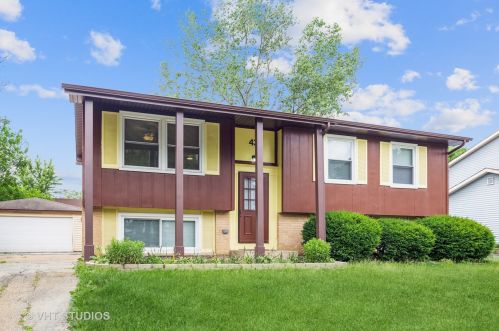 43 Opal Ave, Glendale Heights, IL 60139-2046