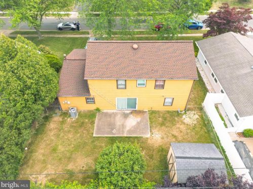 11 Gaffney Ln, Willingboro, NJ 08046-3001