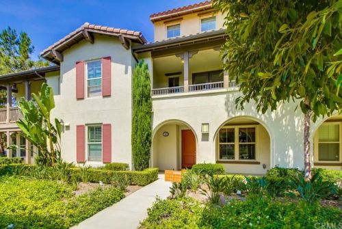 23 Crosspointe, Irvine CA  92618-1731 exterior