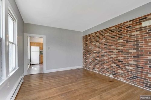 17 Willie St, Paterson NJ  07508-1621 exterior