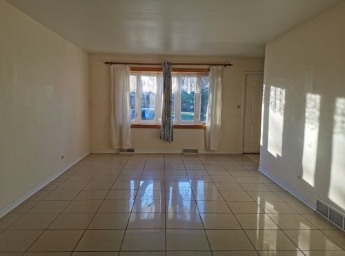 865 Boone Dr, Carol Stream IL  60188-9304 exterior