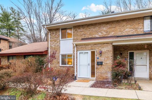 11016 Saffold Way, Herndon, VA 20190-3801