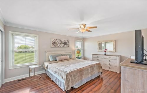 1151 Bradbury Cir, Carol Stream IL  60188-3903 exterior