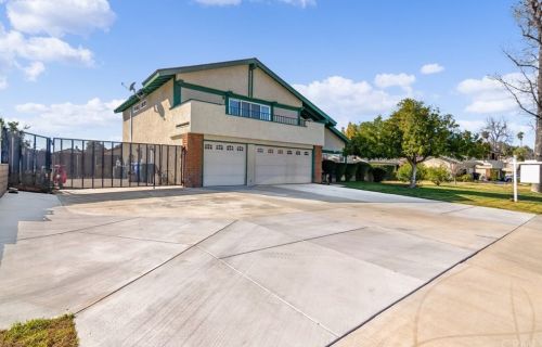 2632 Martinez Ln, Riverside, CA 92503-6217