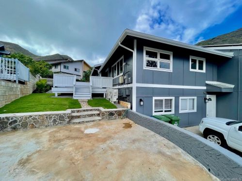 810 Kiaala Pl, Honolulu HI  96825-3023 exterior