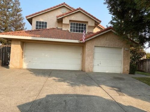 252 Reardon St, Valley Home, CA 95361-8901