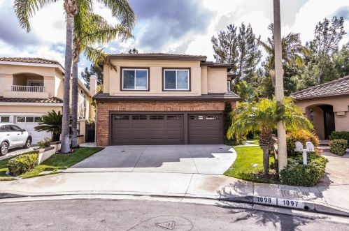 1098 Rexford Ln, Anaheim, CA 92808-2341