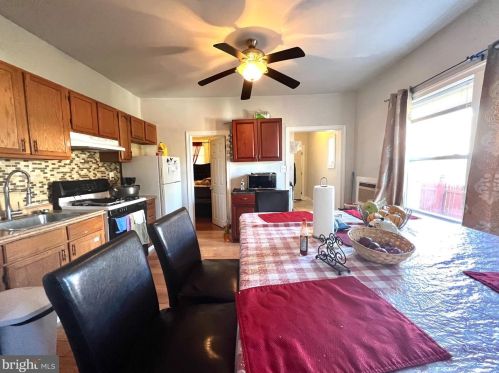 7040 Erdrick St, Philadelphia, PA 19135-1604