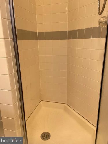 41 New Cedar Ln, Trenton NJ  08610-6319 exterior