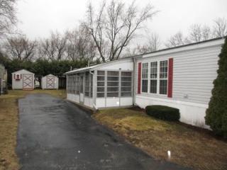 68 North St, Colchester, VT 05446-7096