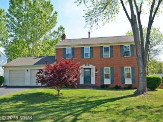 5709 Mackenzie St, Centreville, VA 20120-1423