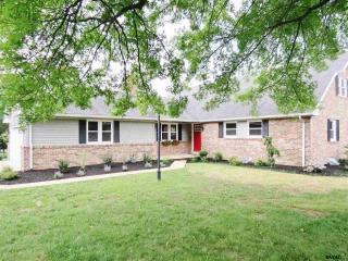730 Dogwood Cir, York, PA 17403-4412