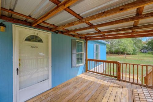 16447 Weaver Ln, Conroe TX  77303-4221 exterior