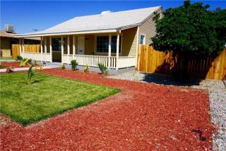 225 Palm Ave, Rialto, CA 92376-5825