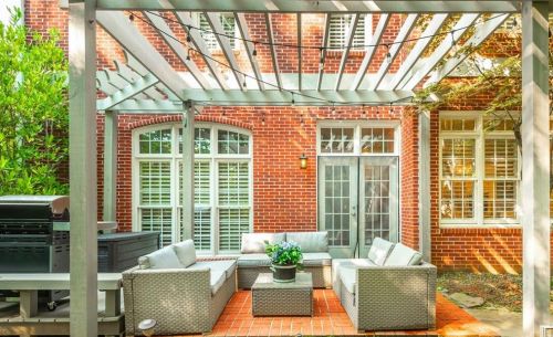 1053 Fielding Park Ct, Atlanta GA  30319-1989 exterior