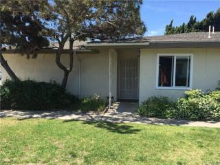 1733 Catherine Dr, Anaheim CA  92801-3502 exterior