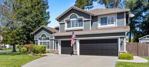 1025 Fallen Leaf Pl, Vacaville, CA 95687-4318