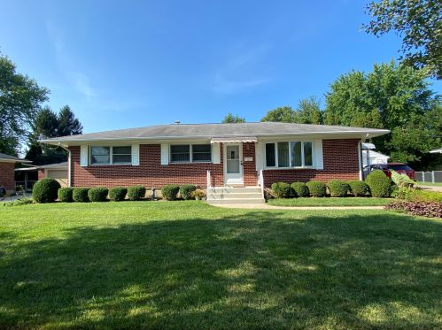 1317 Erika Dr, Springfield, OH 45503-5610