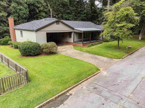 147 Howell Rd, Carrollton, GA 30117-4220