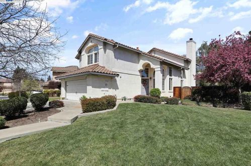 1080 Eve Ln, Livermore, CA 94550-3531
