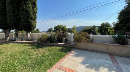 3800 Santa Carlotta St, Glendale CA 91214-1158 exterior