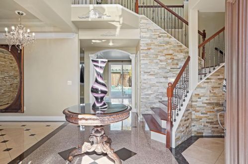 3464 Heron Lake Ln, Elk Grove, CA 95758-3601