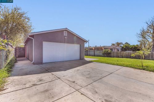 1536 Church St, Lodi, CA 95240-6204