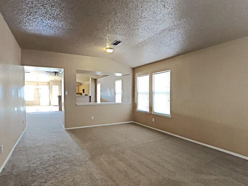 7912 Hidden Brook Dr, Fort Worth TX  76120-3631 exterior