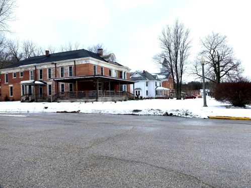 140 Main St, Tiskilwa, IL 61368-9658