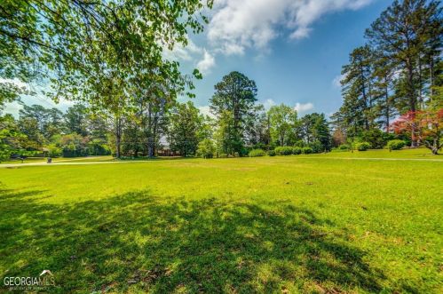 320 Conyers Rd, Mcdonough GA  30253-2304 exterior
