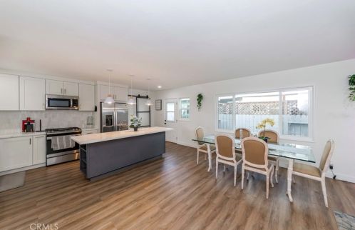 1048 Fairbrook Ln, Santa Ana CA  92706-1106 exterior