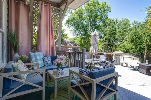 2208 Hillcrest St, Fort Worth TX  76107-4300 exterior