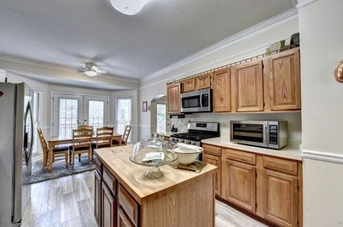 3203 Lindas Cir, Conyers GA  30013-2237 exterior