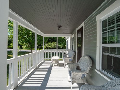 28 Paradise Rd, Bethel, ME 04217-3601