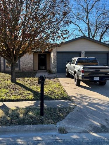 5802 Cherry Park, Austin, TX 78745-3855