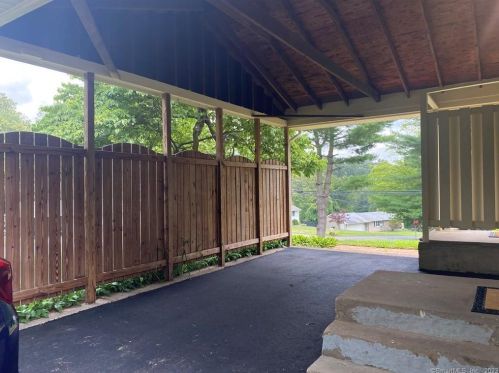 3 Ridgecrest Rd, Wallingford CT  06492-2021 exterior