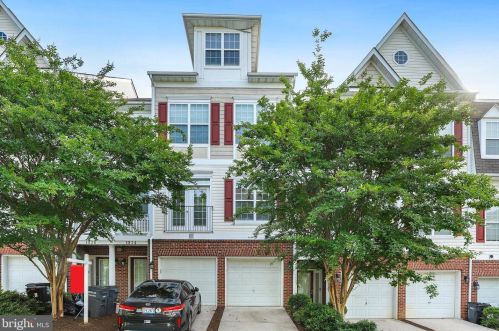 1834 Cedar Cove Way, Woodbridge, VA 22191-6059