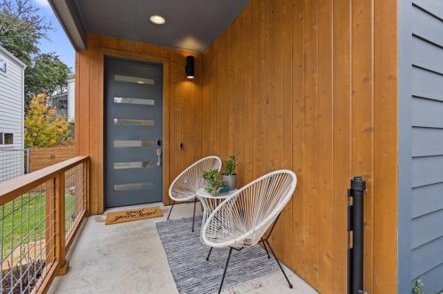 3213 Aldwyche Dr, Austin TX  78704 exterior