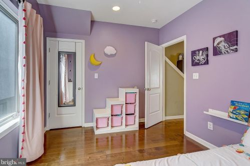 1333 Howard St, Philadelphia PA 19122-3209 exterior