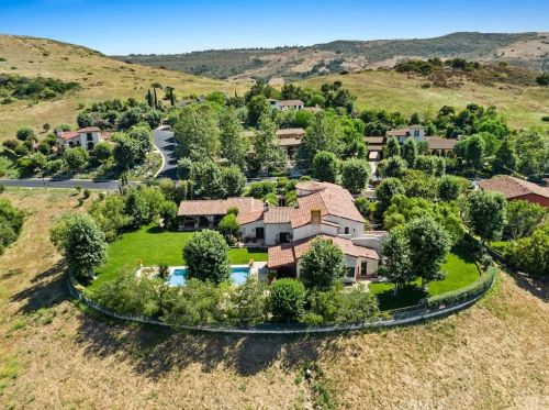 50 Golden Eagle, Irvine CA  92603-0308 exterior