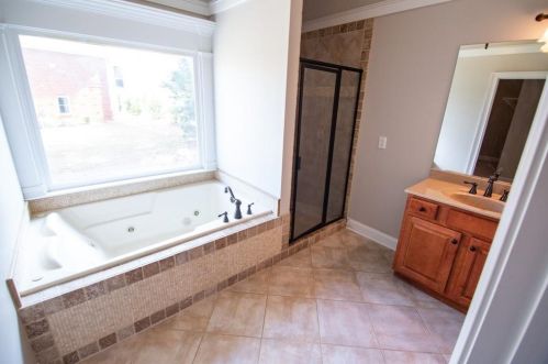 5170 Halcyon Dr, Atlanta GA  30349-1594 exterior